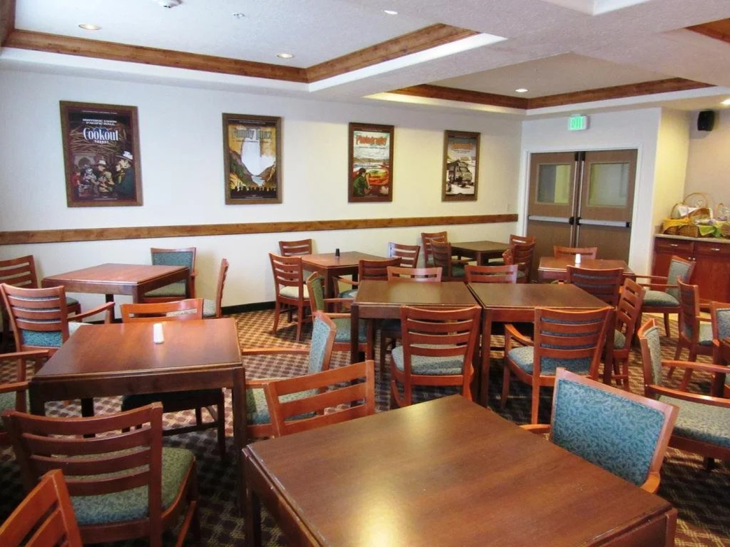 Yellowstone Park Hotel