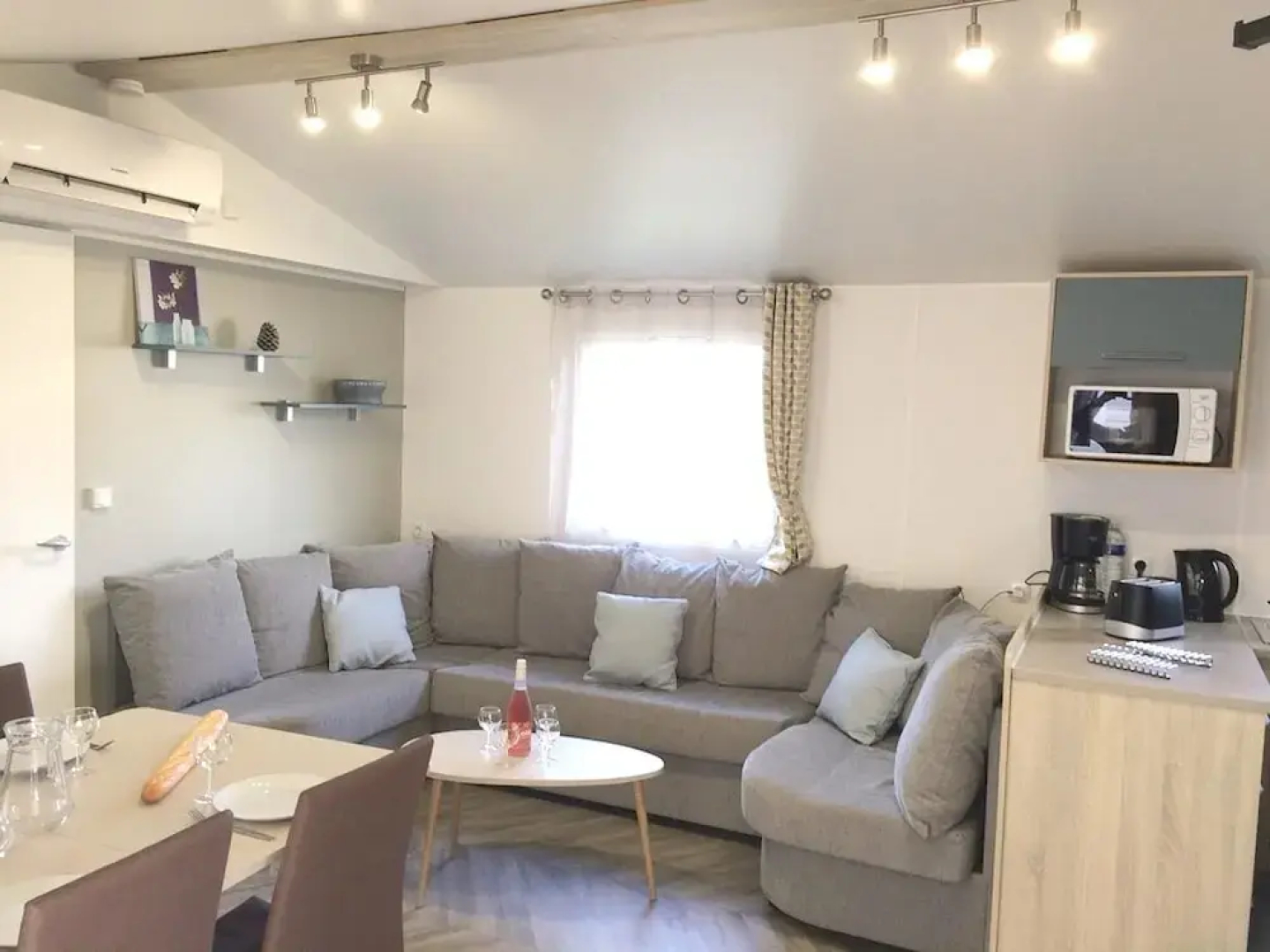 Property With 3 Bedrooms in Saint-julien-en-born, With Pool Access and Furnished Terrace - 4 km From the Beach