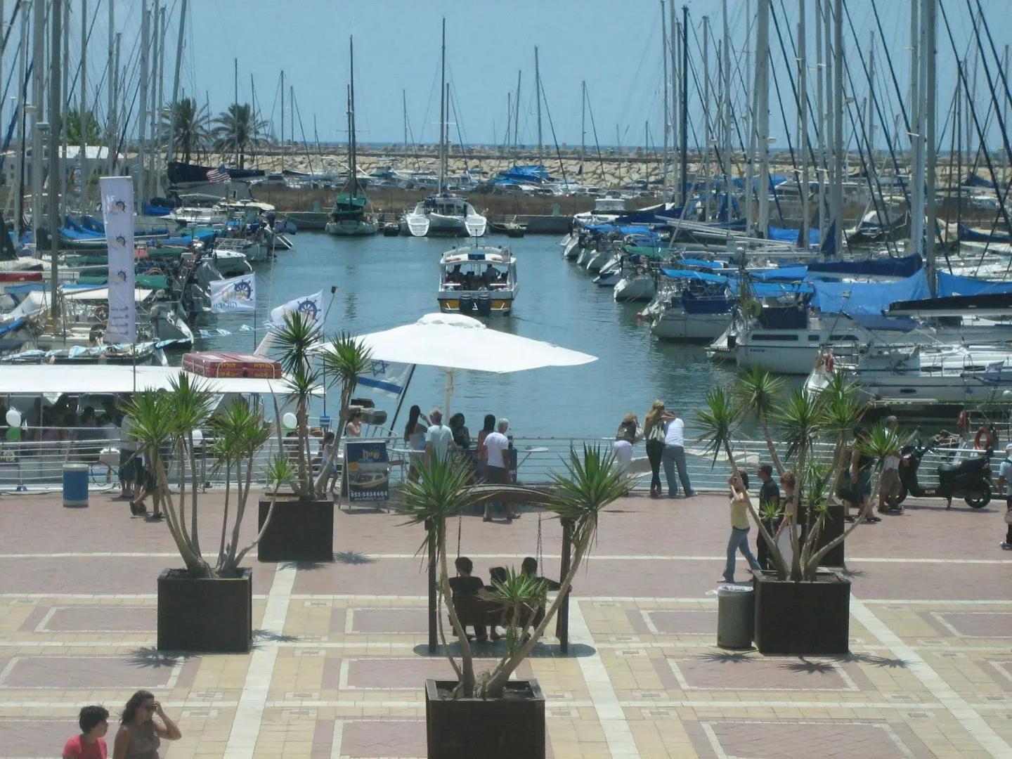 Nomi Suites