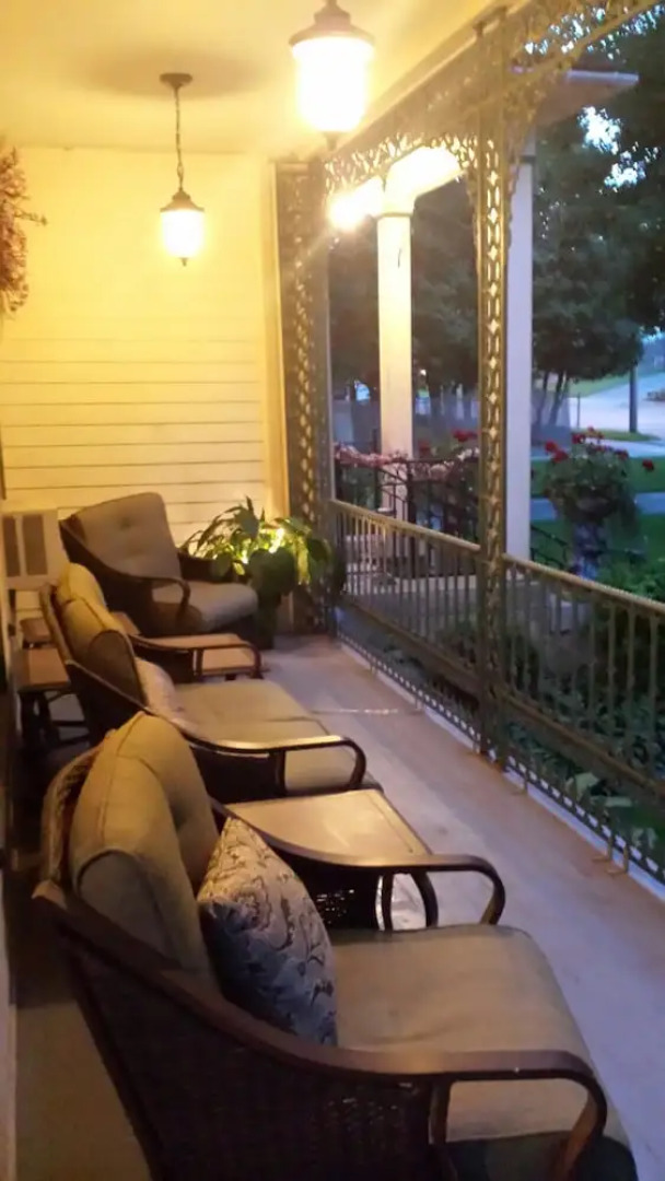 Bellinger Rose Bed & Breakfast