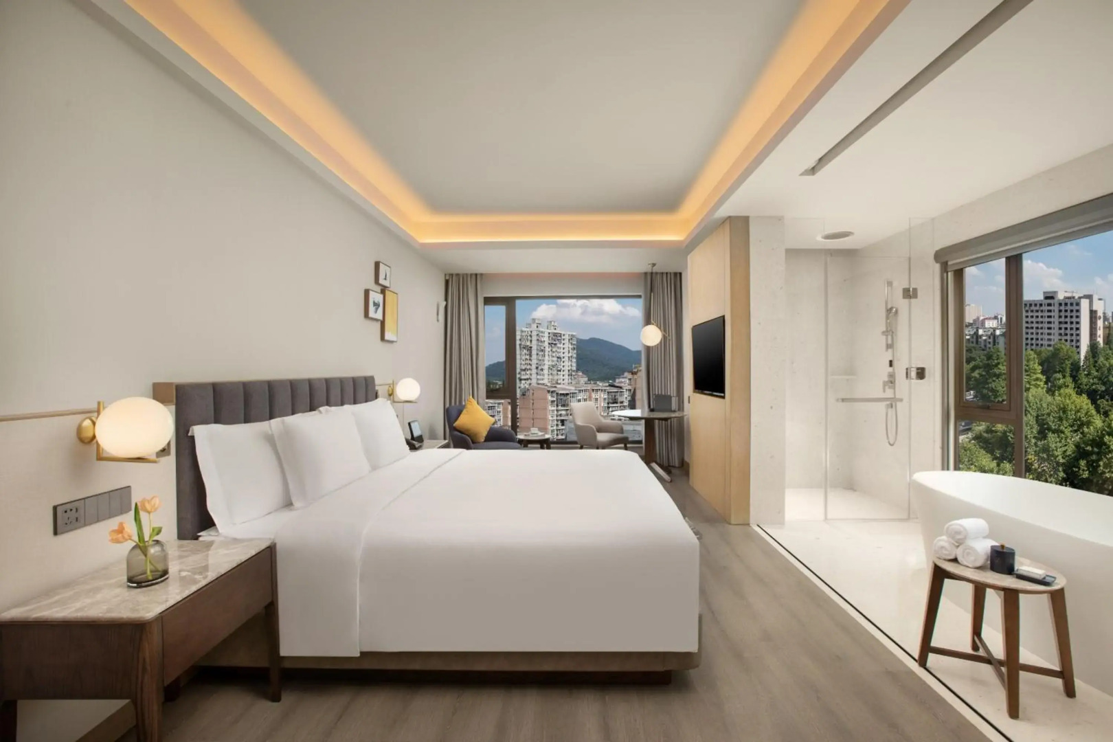 voco Nanjing Oriental Pearl by IHG