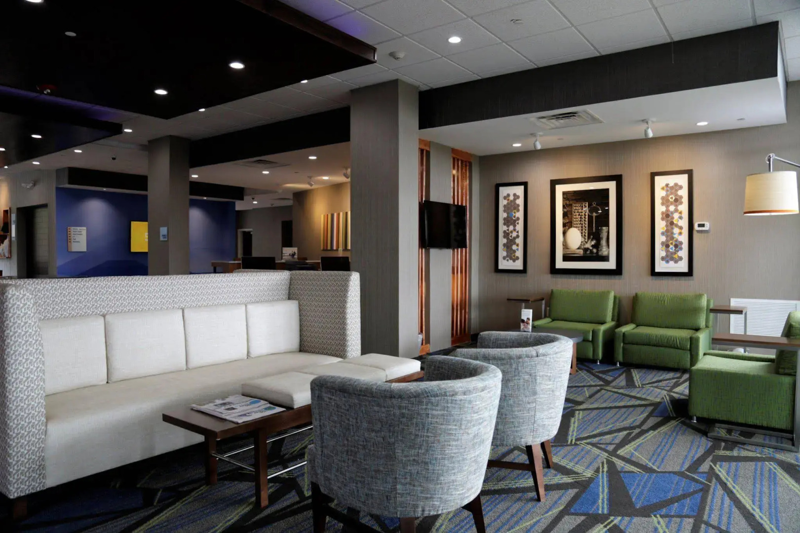 Holiday Inn Express & Suites Alabaster by IHG