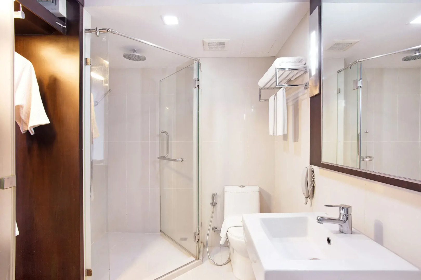 Отель Mida Hotel Ngamwongwan