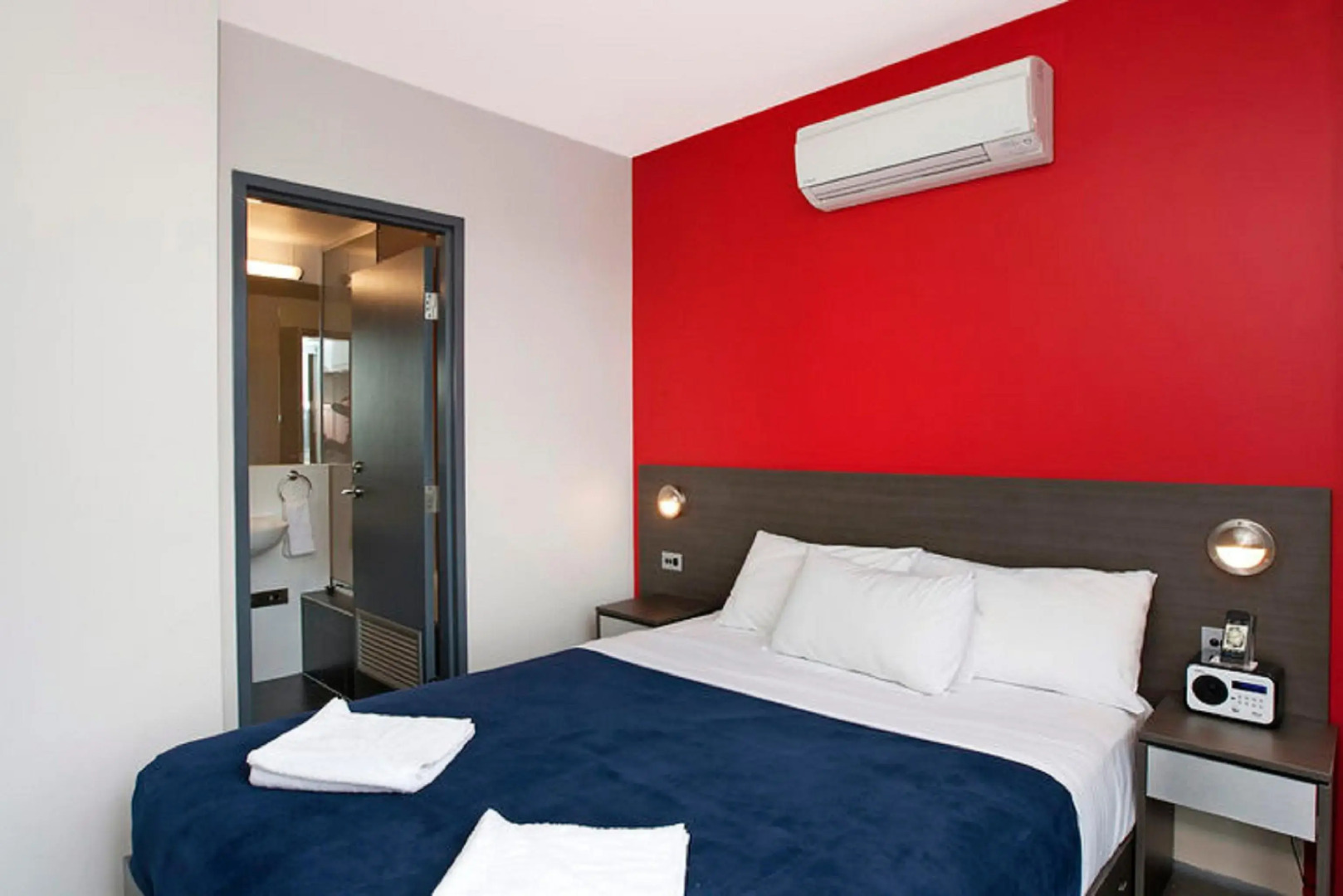 Space Hotel - Hostel