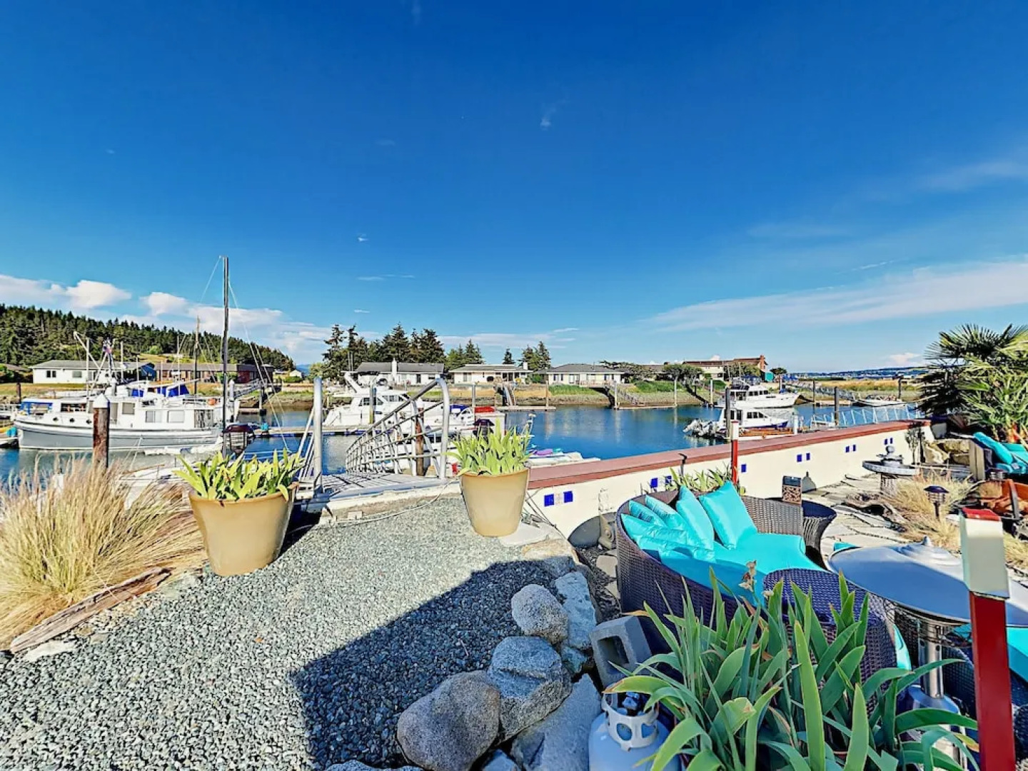 2254 Mariners Way Home