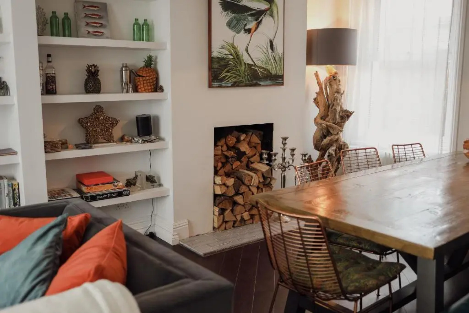 Beautiful Beach House with 4 Bedrooms and Hot-Tub