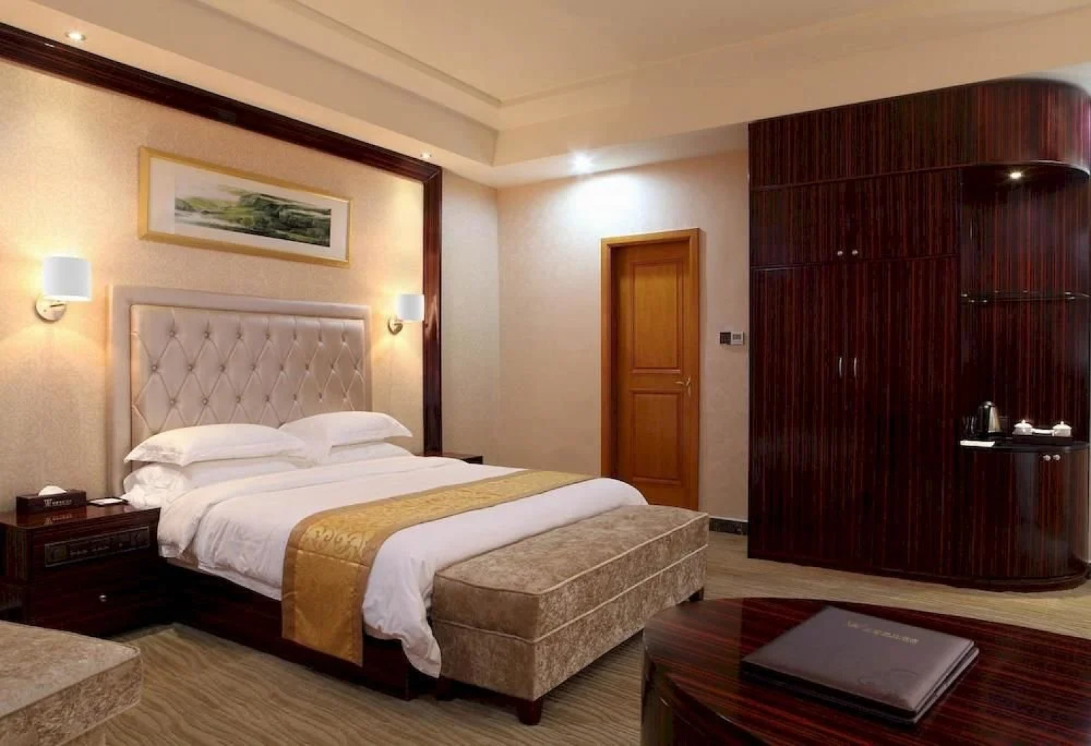 Jindun International Holidy Hotel