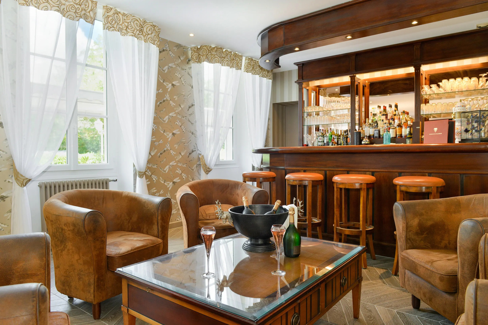 Logis Le Domaine De Valaudran