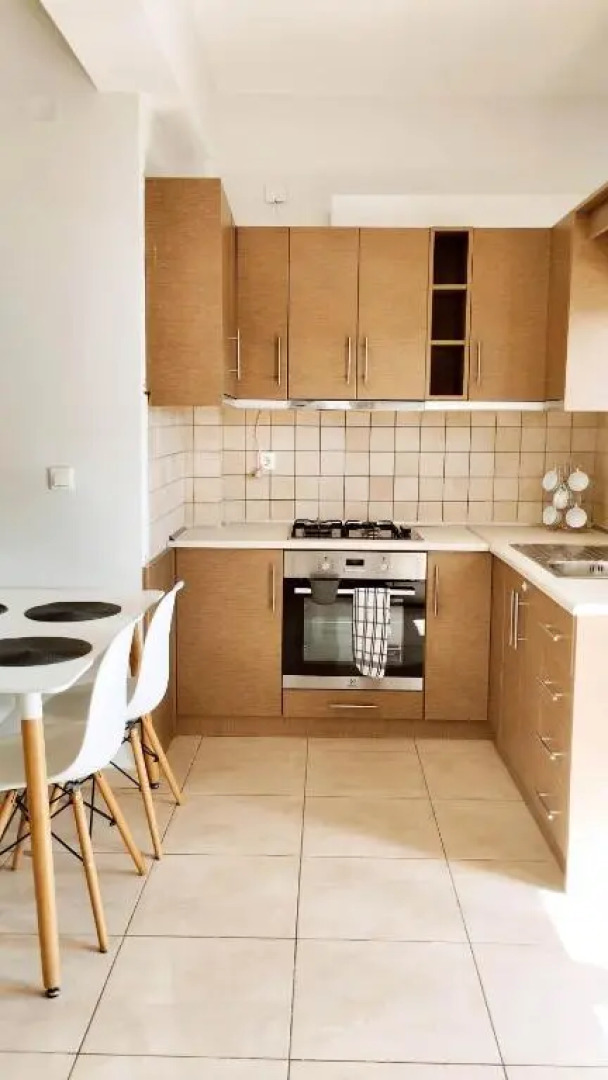 inas 2 bedroom apartment