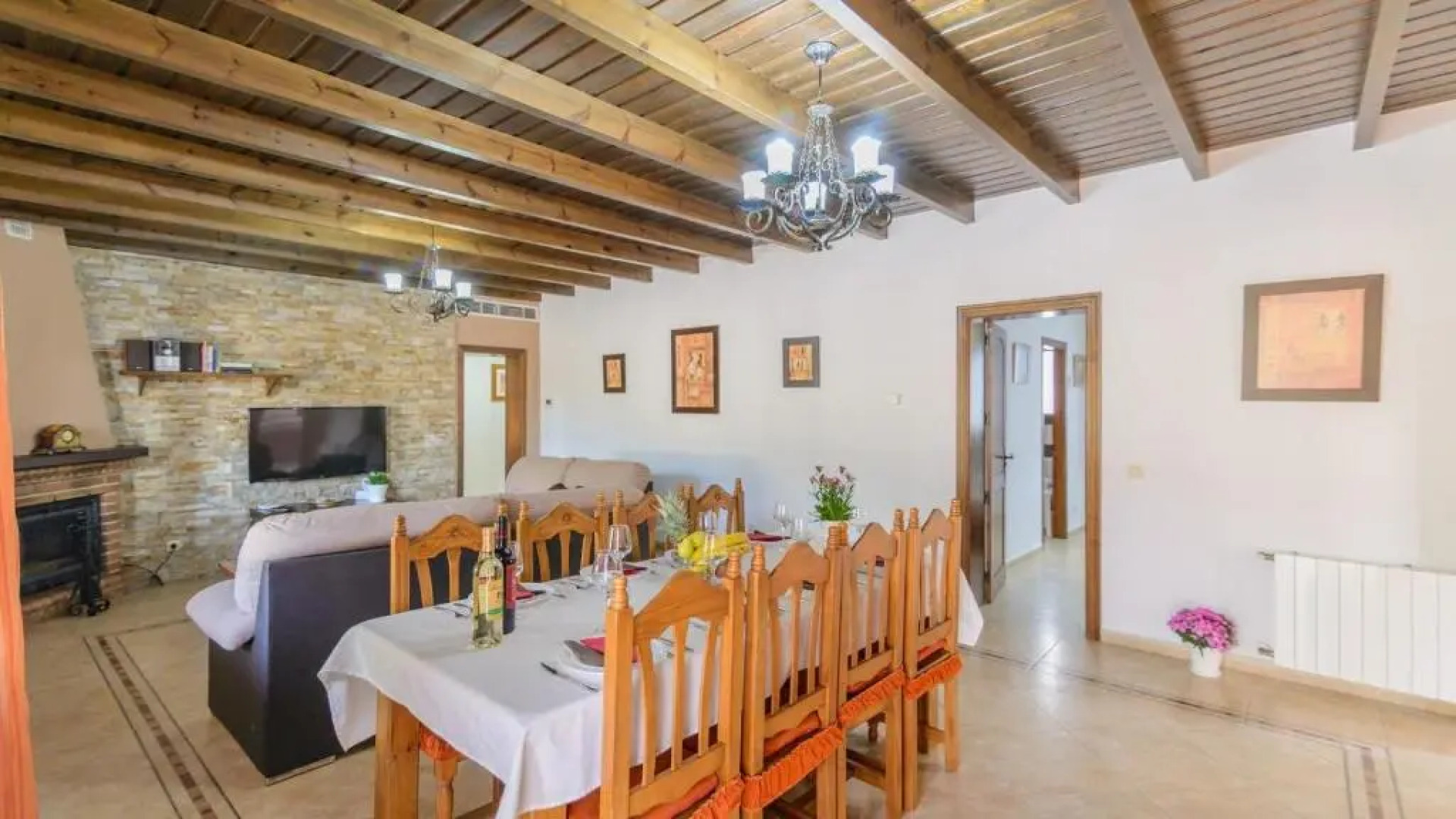 Villa Alejandro Sayalonga by Ruralidays