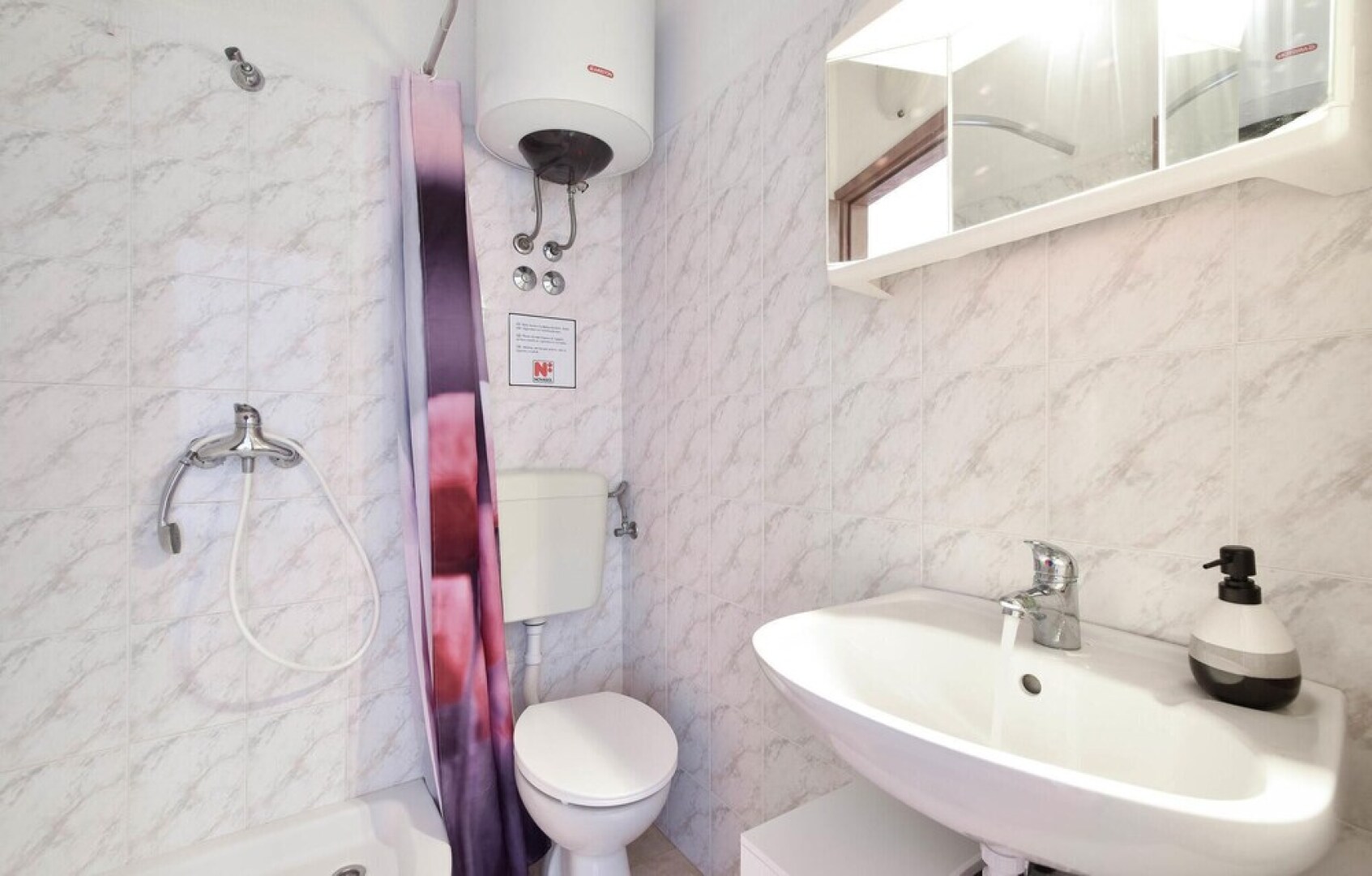 Awesome Home in Poljica With Wifi and 6 Bedrooms