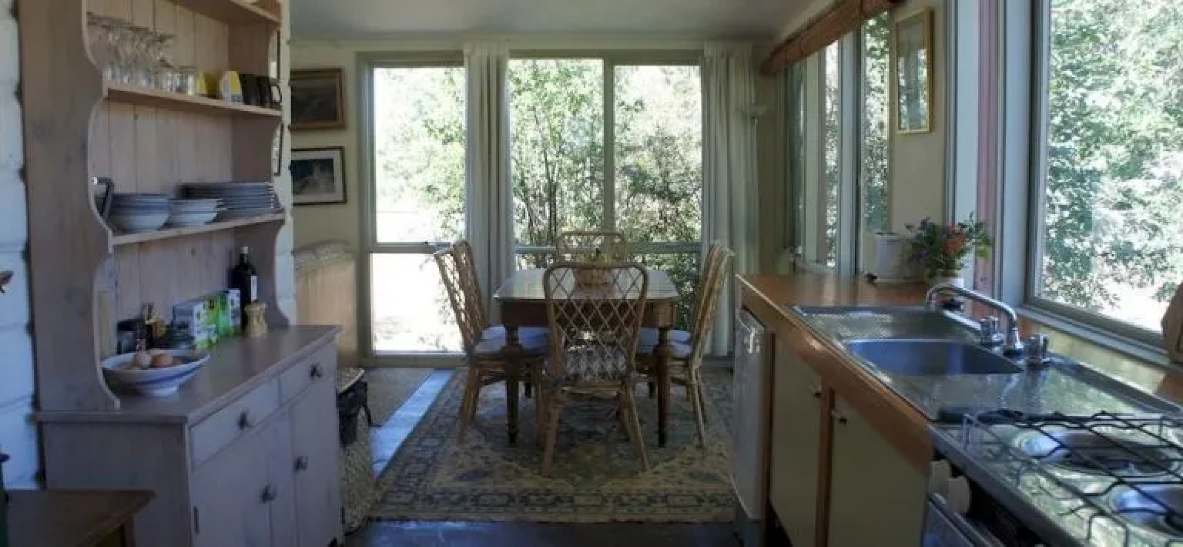 Rosnay Organic Vineyard, Olive Grove, Figs and Farmstay