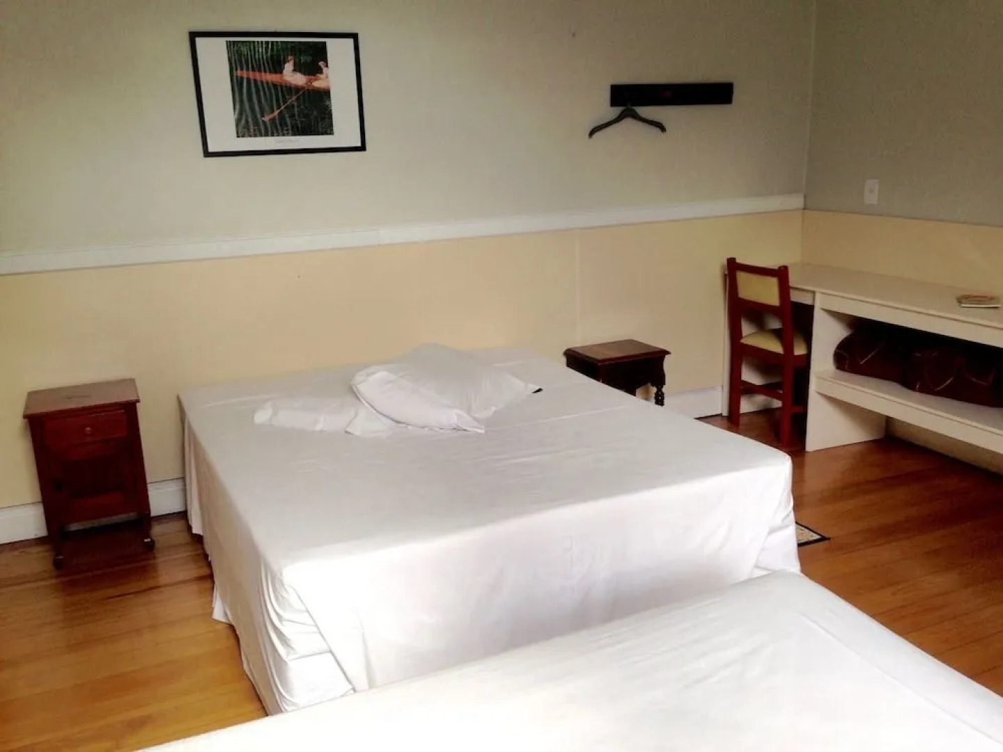 Central Palace Hotel