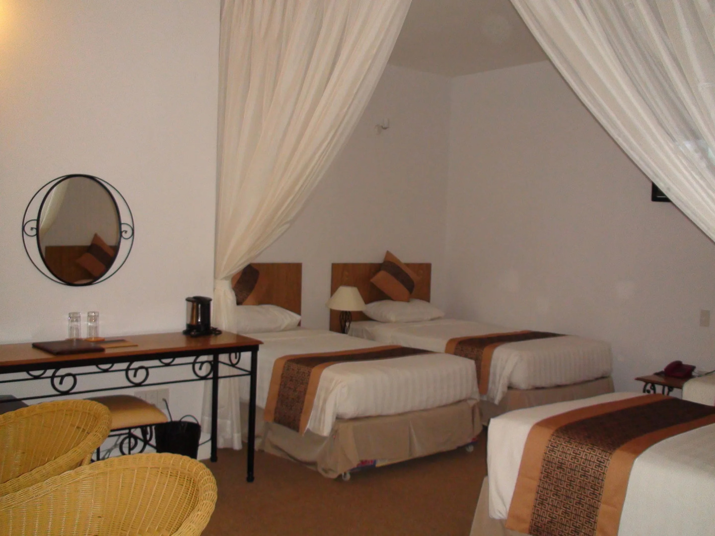 Valley Mountain Hotel