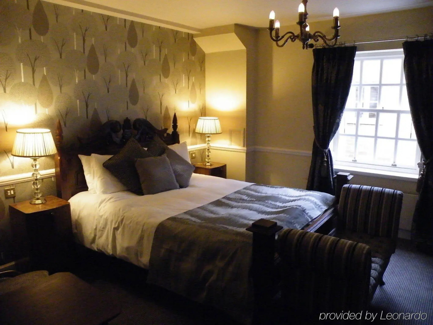 Saracens Head Towcester by Greene King Inns