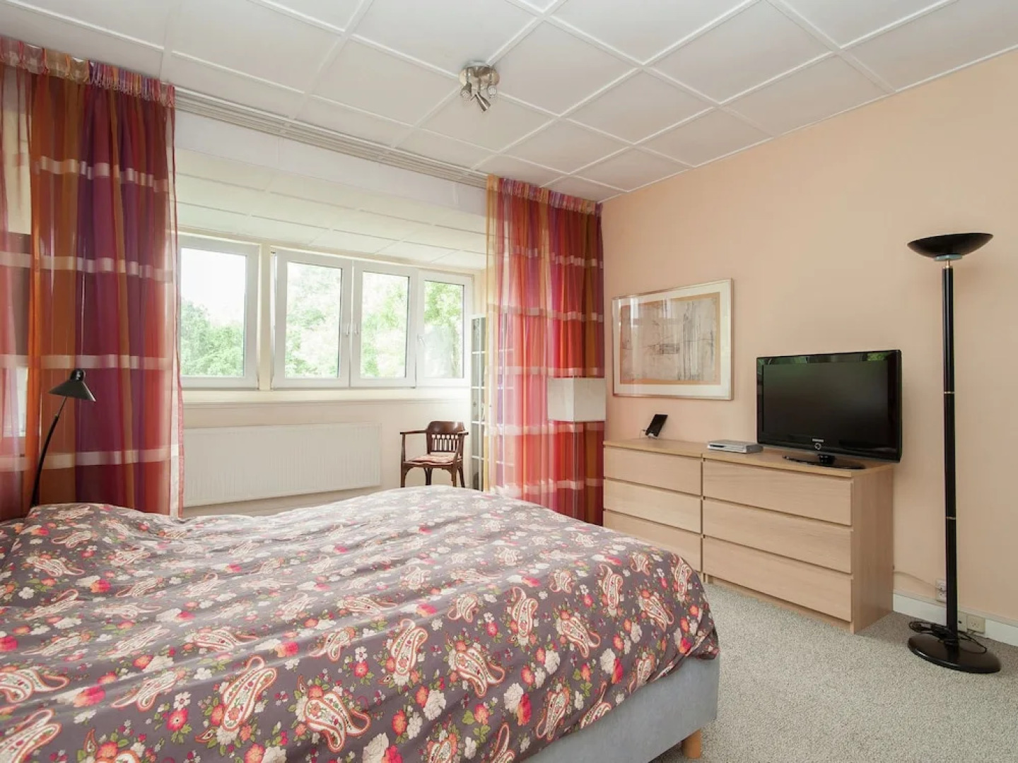 Comfortable Holiday Home in Overveen With a Terrace