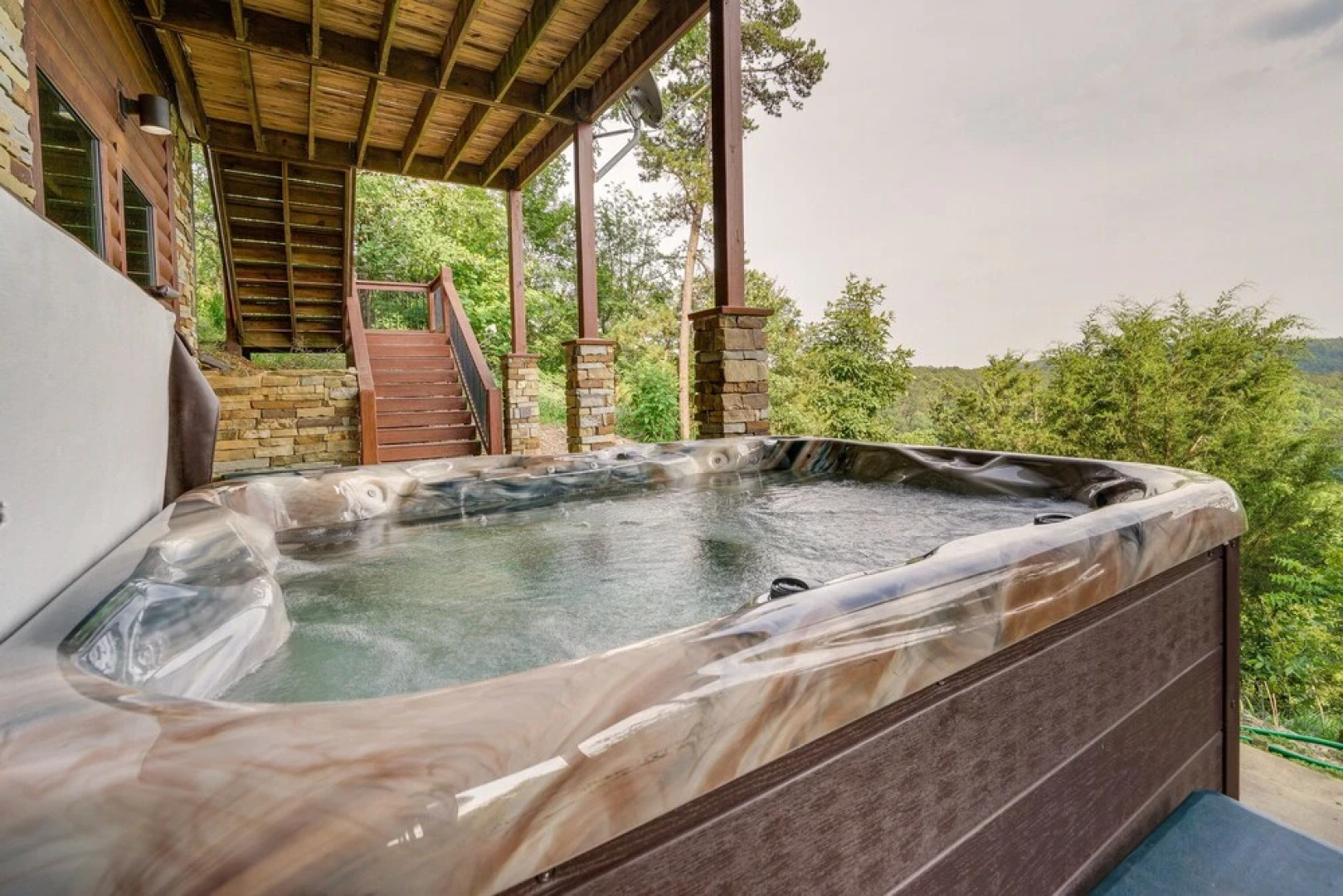 Broken Bow Cabin w/ Game Room & Private Hot Tub!