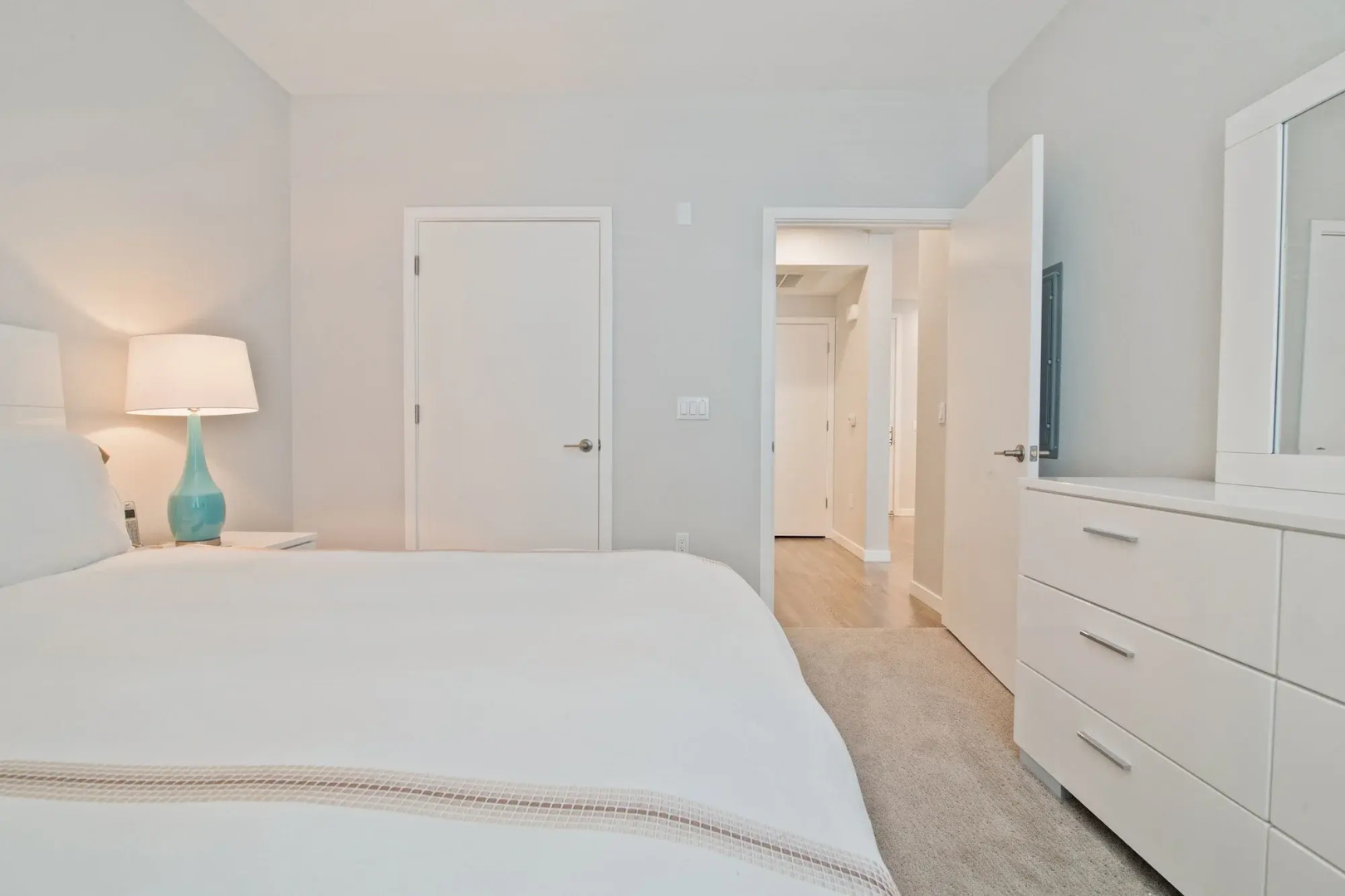 Global Luxury Suites in Menlo Park