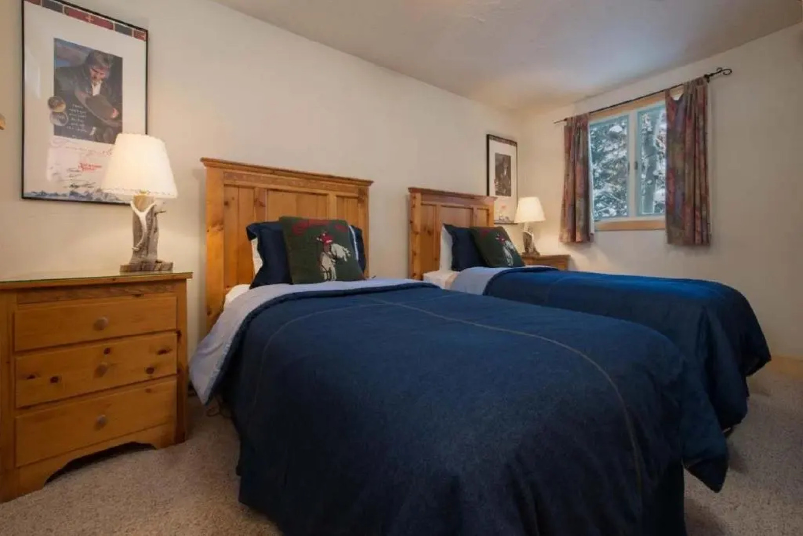 JHRL - Four Seasons II #3 - Perfect mountain getaway