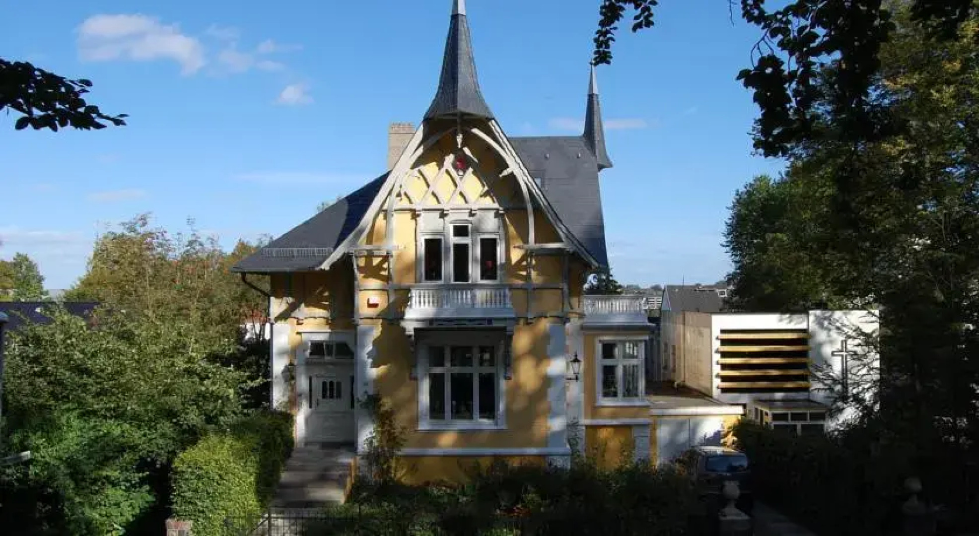 Gelbe Villa auf dem Museumsberg