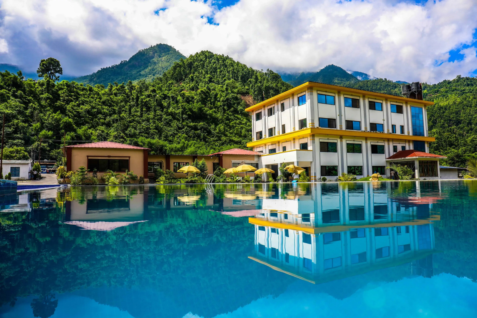 Siddhartha Riverside Resort