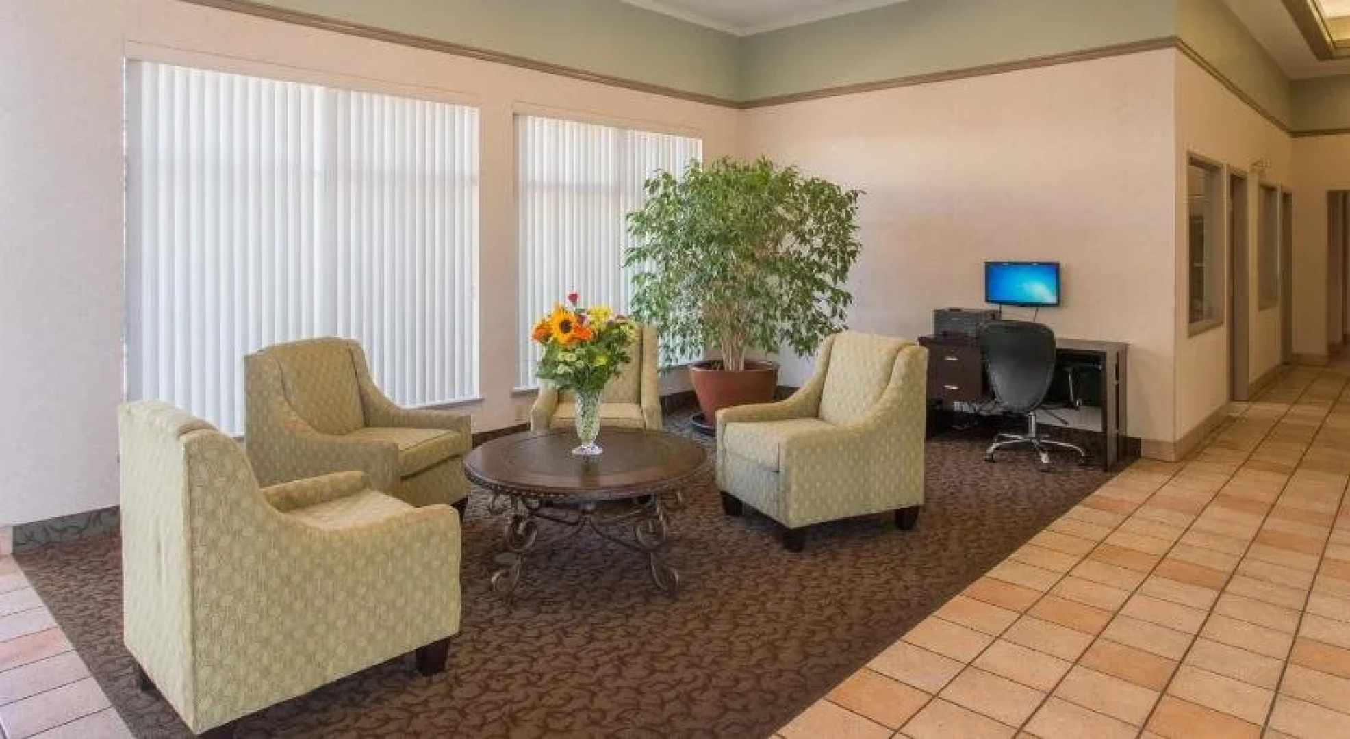 Powell River Town Centre Hotel