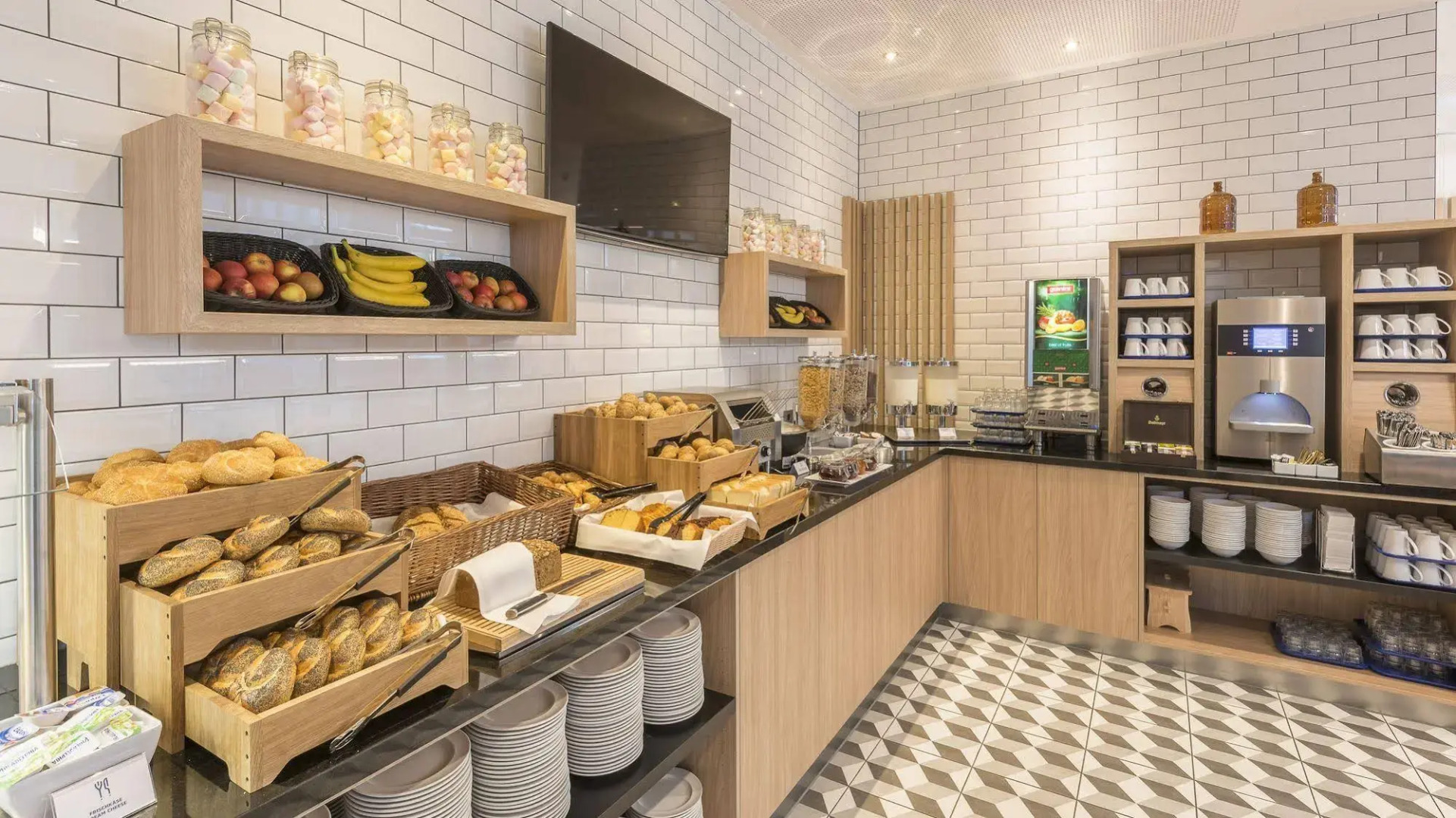 Premier Inn Cologne City Sud Hotel