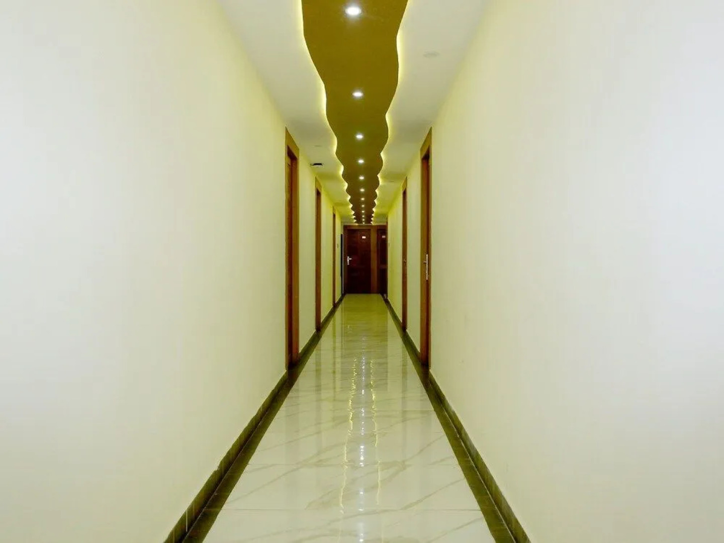 OYO 1889 Hotel AJ Park