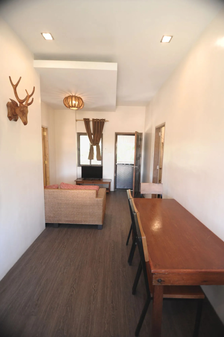 Pine Breeze Cottages