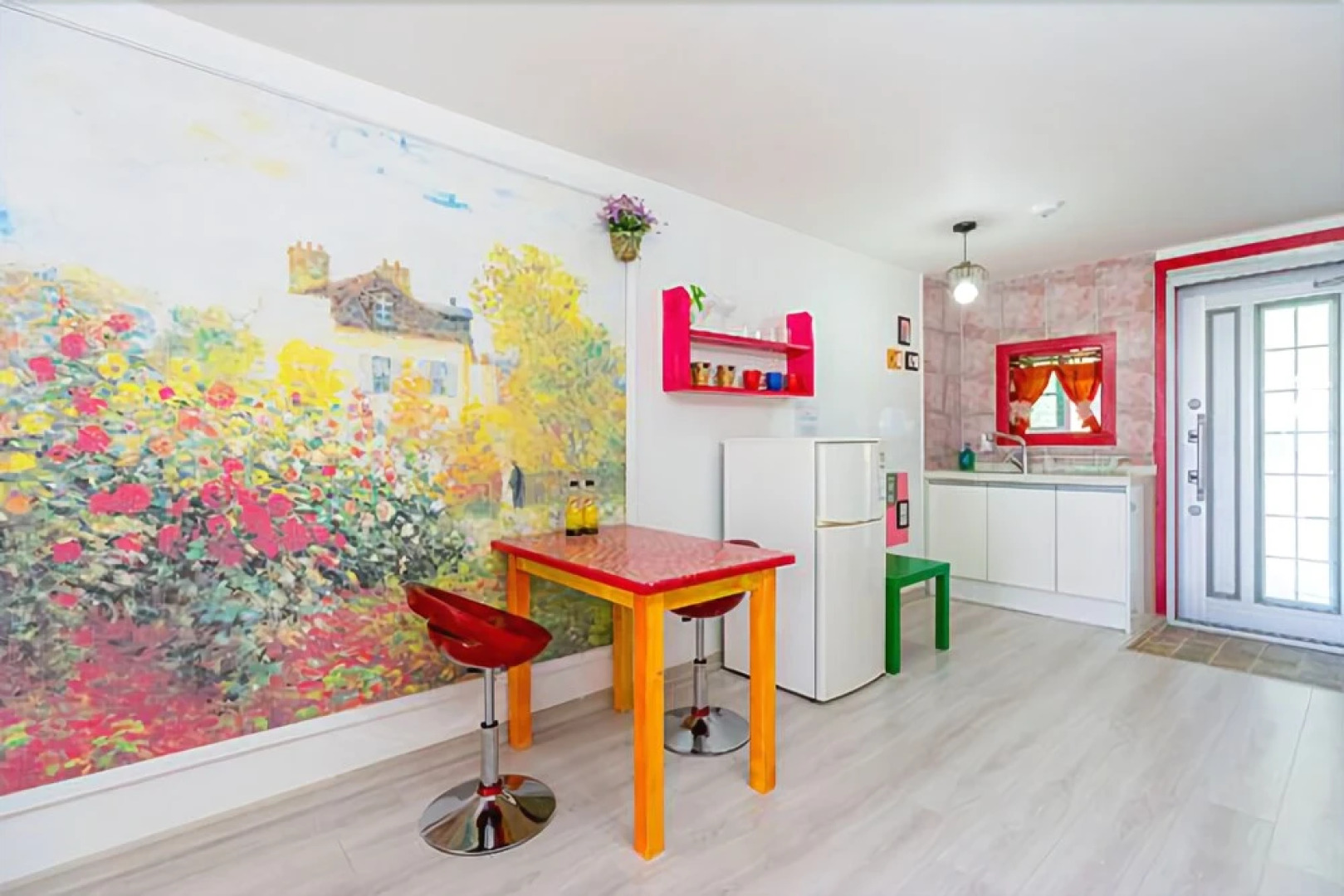 Goseong Sunshine Fullhouse Pension