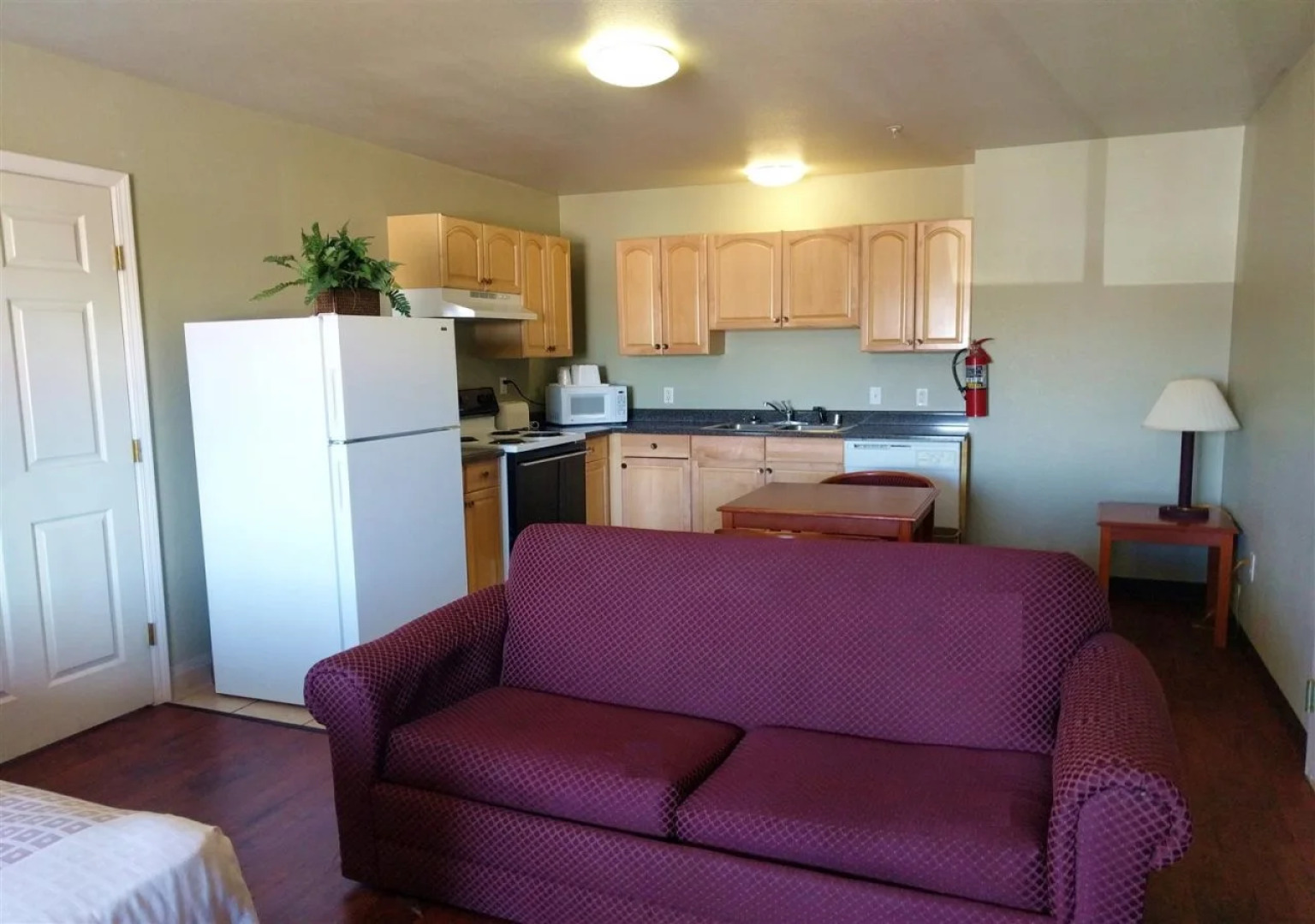 Americas Best Value Inn and Suites