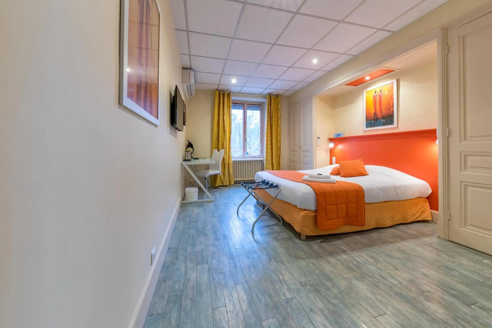 Logis Hôtel la Commanderie de Champarey