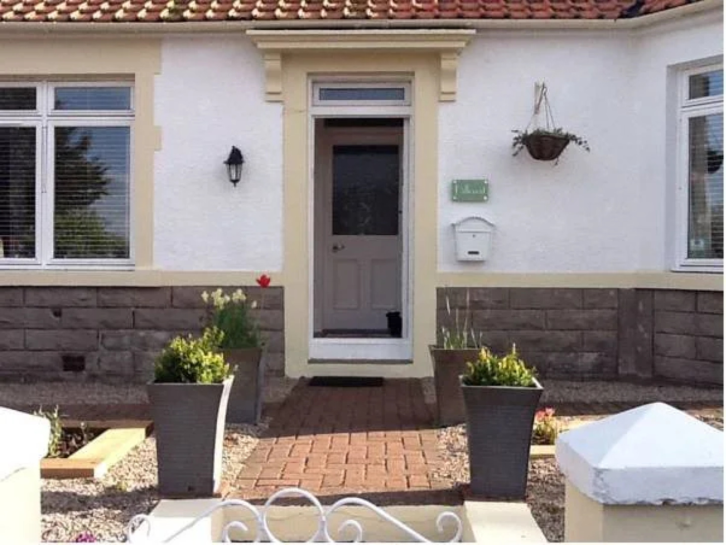 Hillcrest Bed & Breakfast