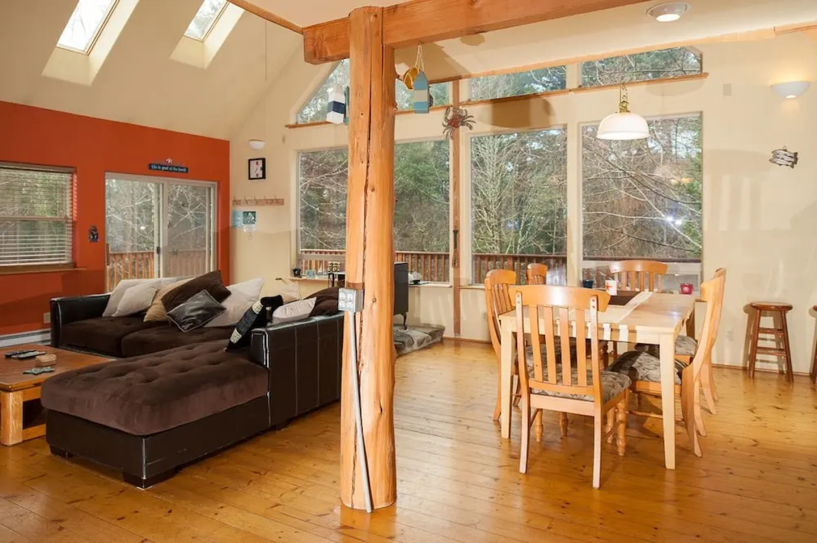 Dream Sea 3 Br cabin by RedAwning