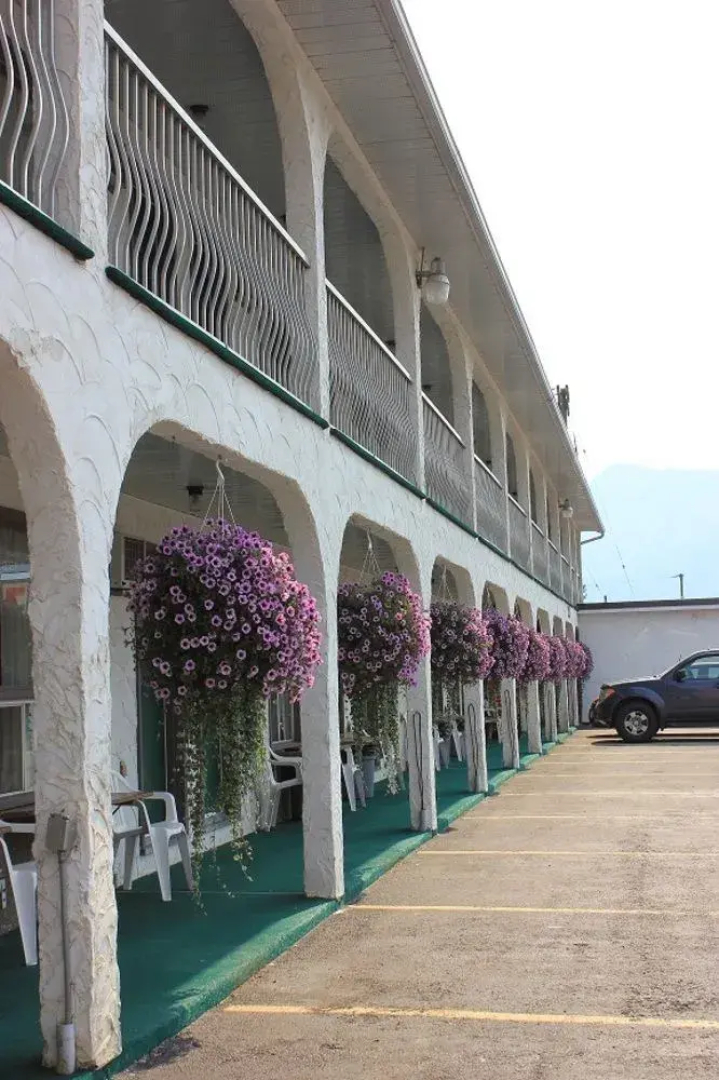 East Kootenay Motel