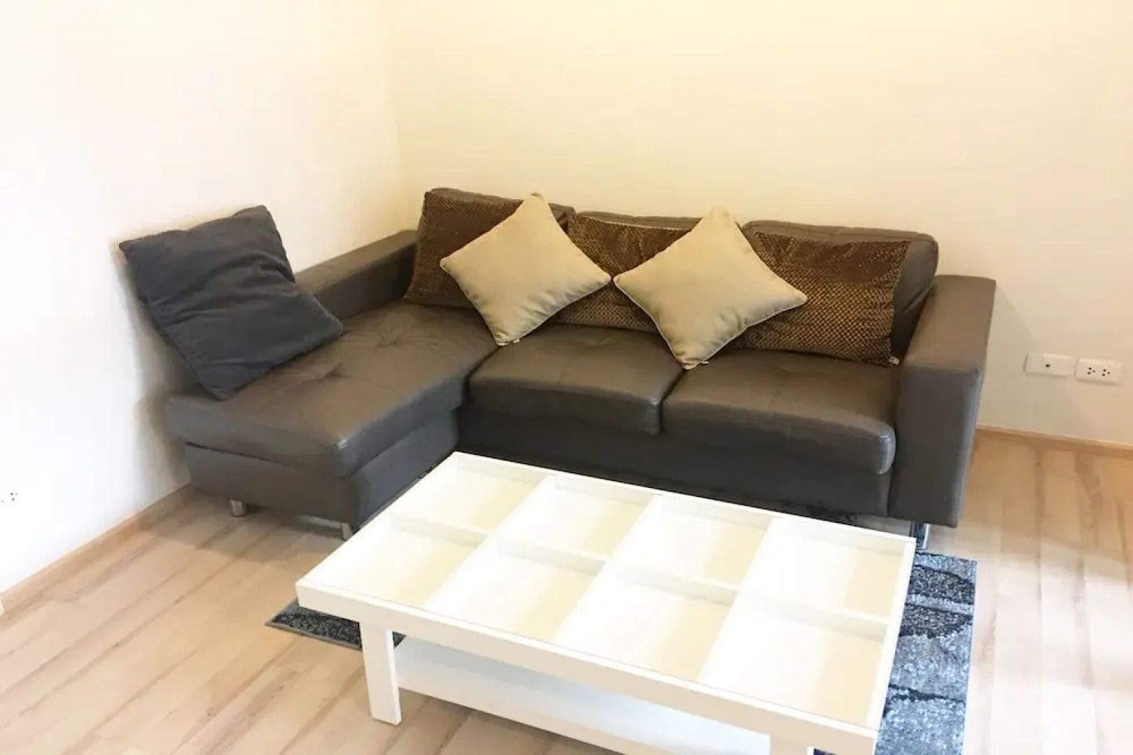 Favstay - The Base Uptown Phuket