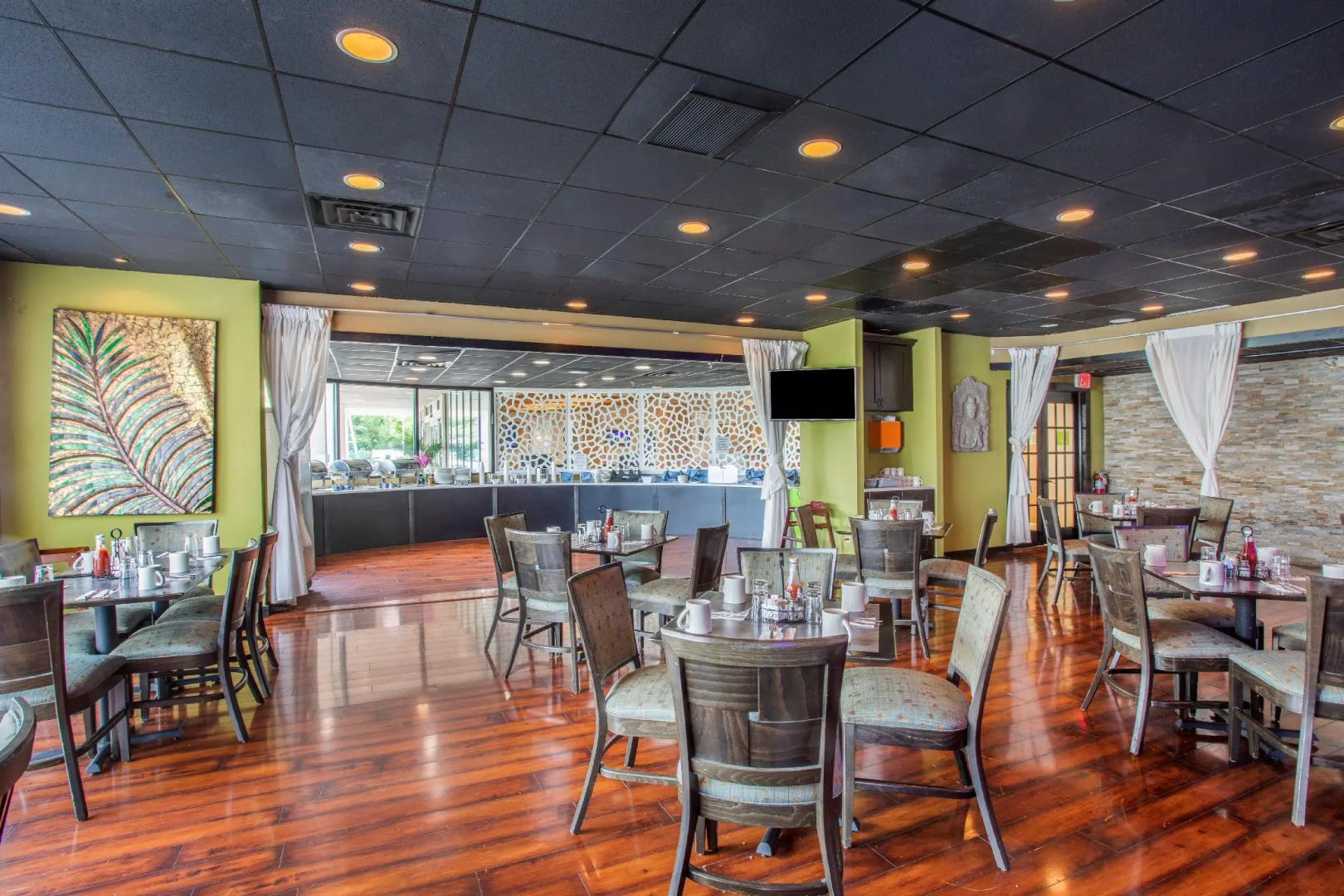 Holiday Inn & Suites Parsippany Fairfield by IHG