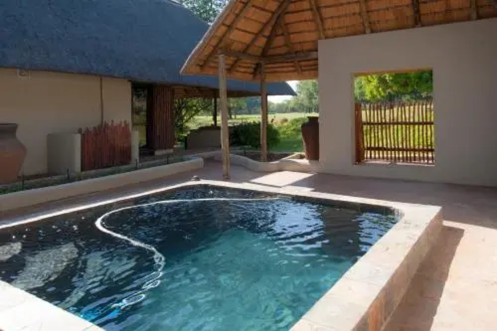 Impisi Lodge Safari and Golf Guesthouse