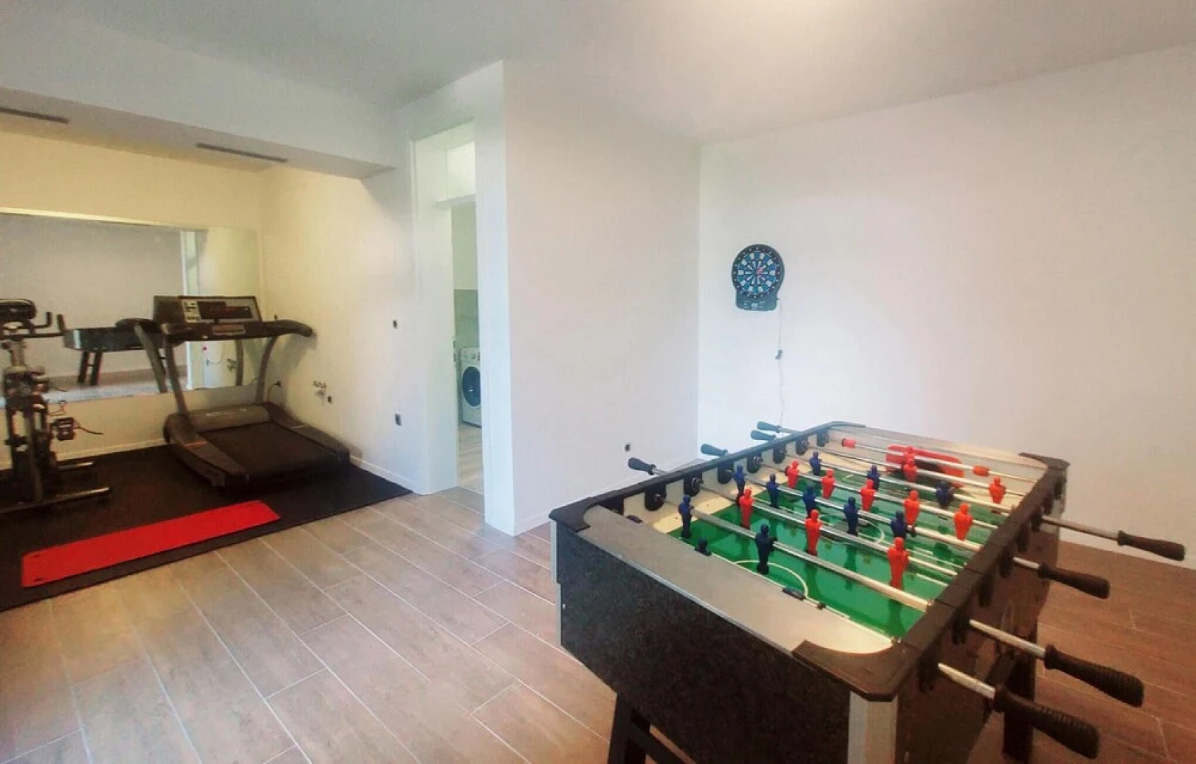 Amazing Home in Barbat na Rabu With 6 Bedrooms, Jacuzzi and Outdoor Swimming Pool