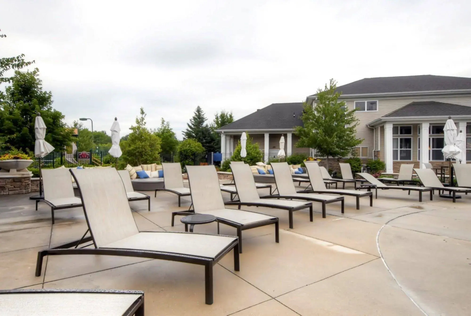 Global Luxury Suites at the Junction