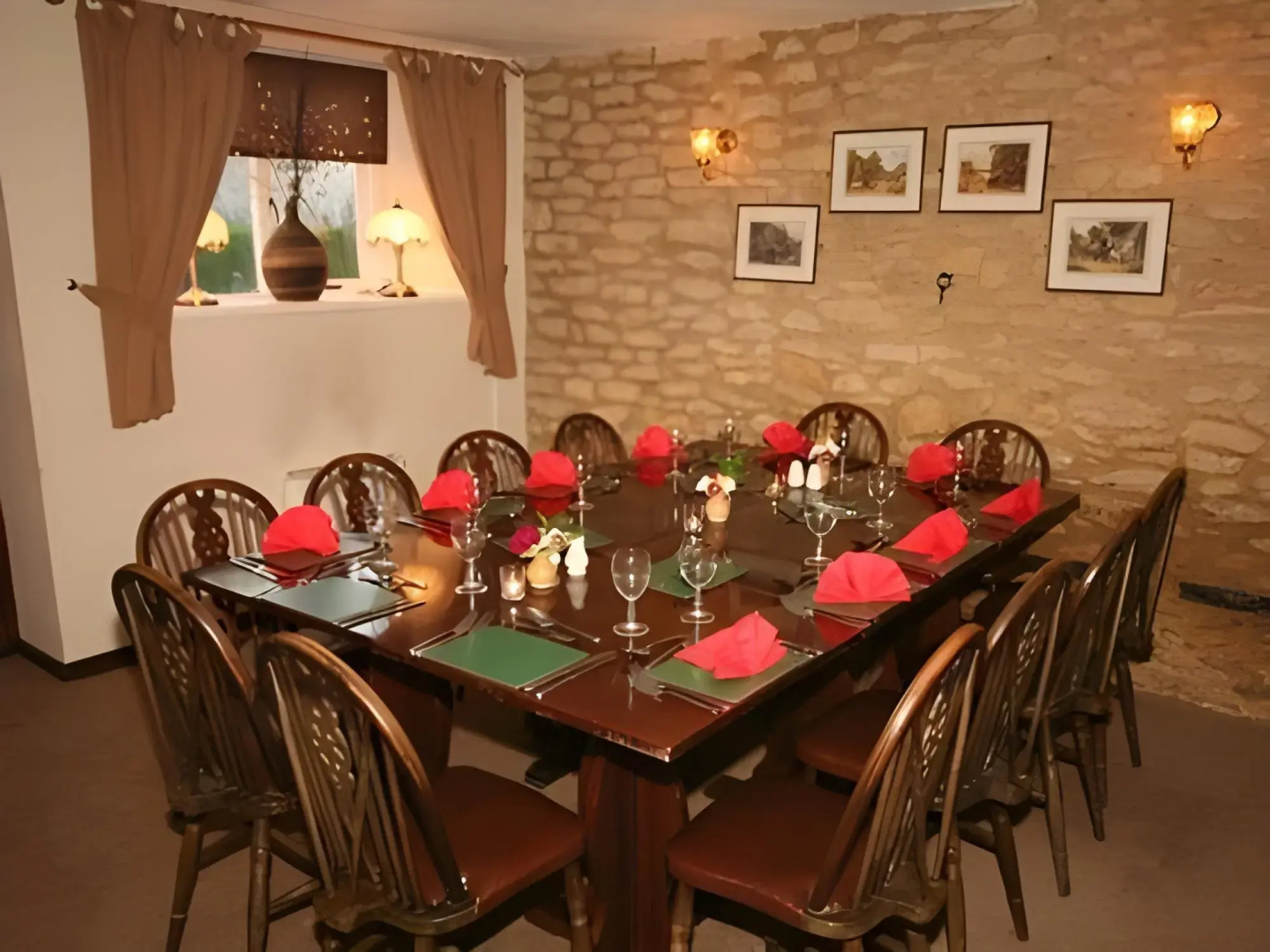 The Manor Arms