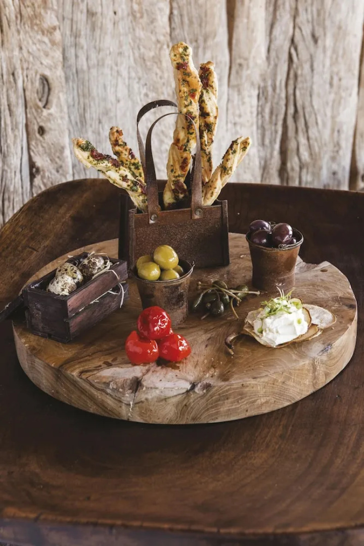 Tuningi Safari Lodge