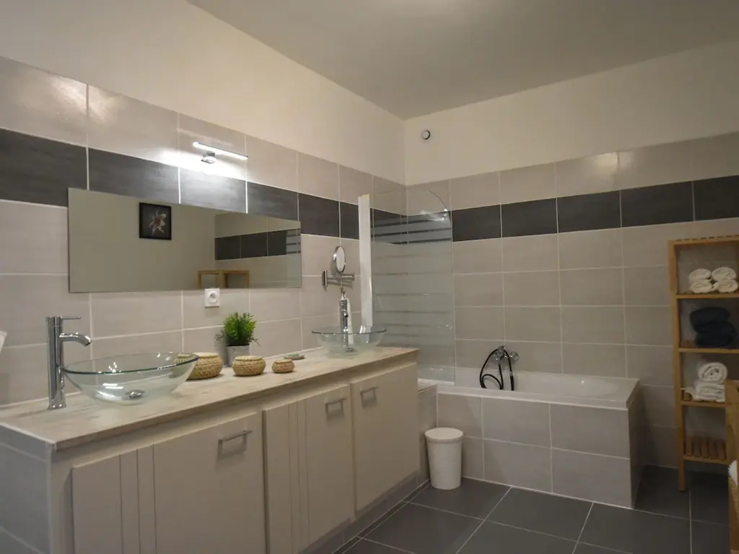 Air-conditioned villa with private pool,near by Verdon gorge