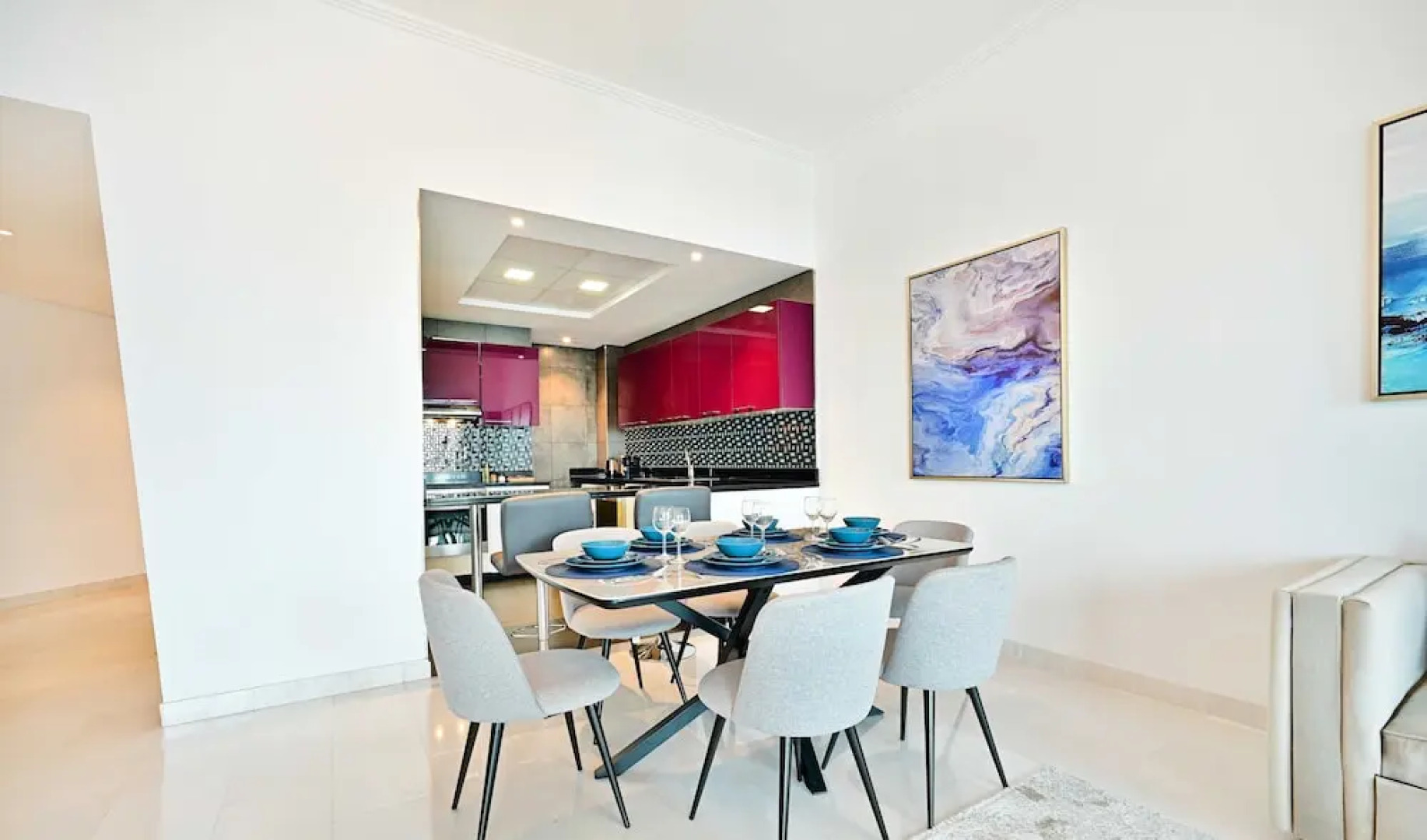 LUX  Cayan Superior Suite 4 Dubai Marina