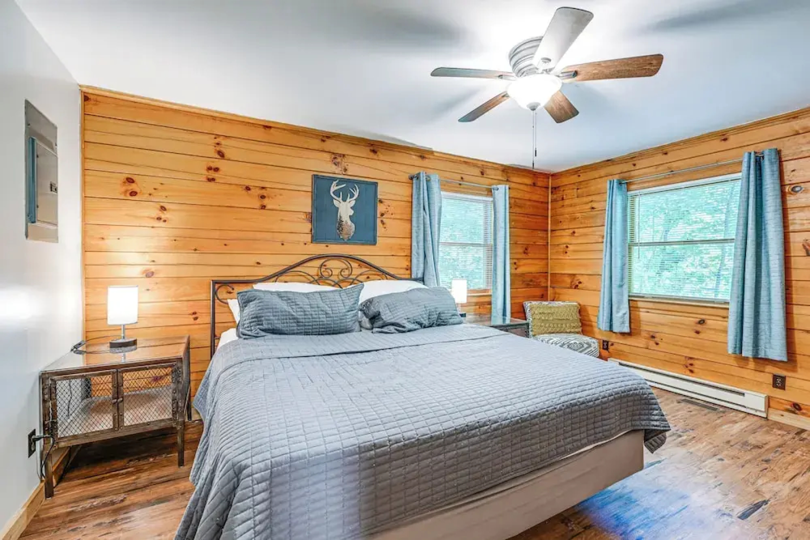 Cabin w/ Hot Tub, Near Smoky Mountains Natl Park!
