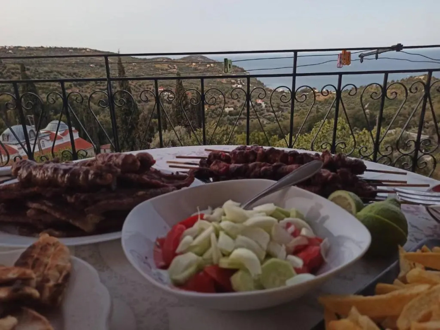 Μπαλκόνι του Αιγαίου father's house in Kimi