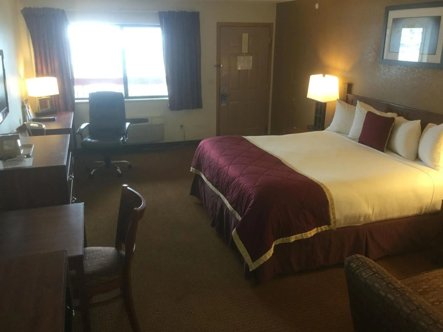 Econo Lodge Inn & Suites Lodi - Wine Country Area