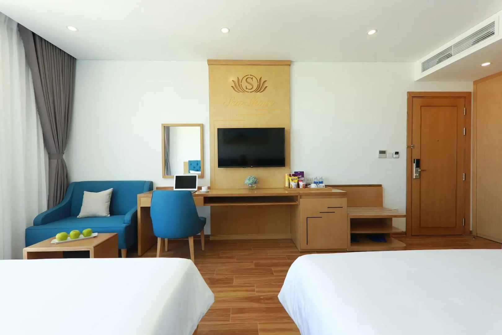 Seashore Hotel & Apartment