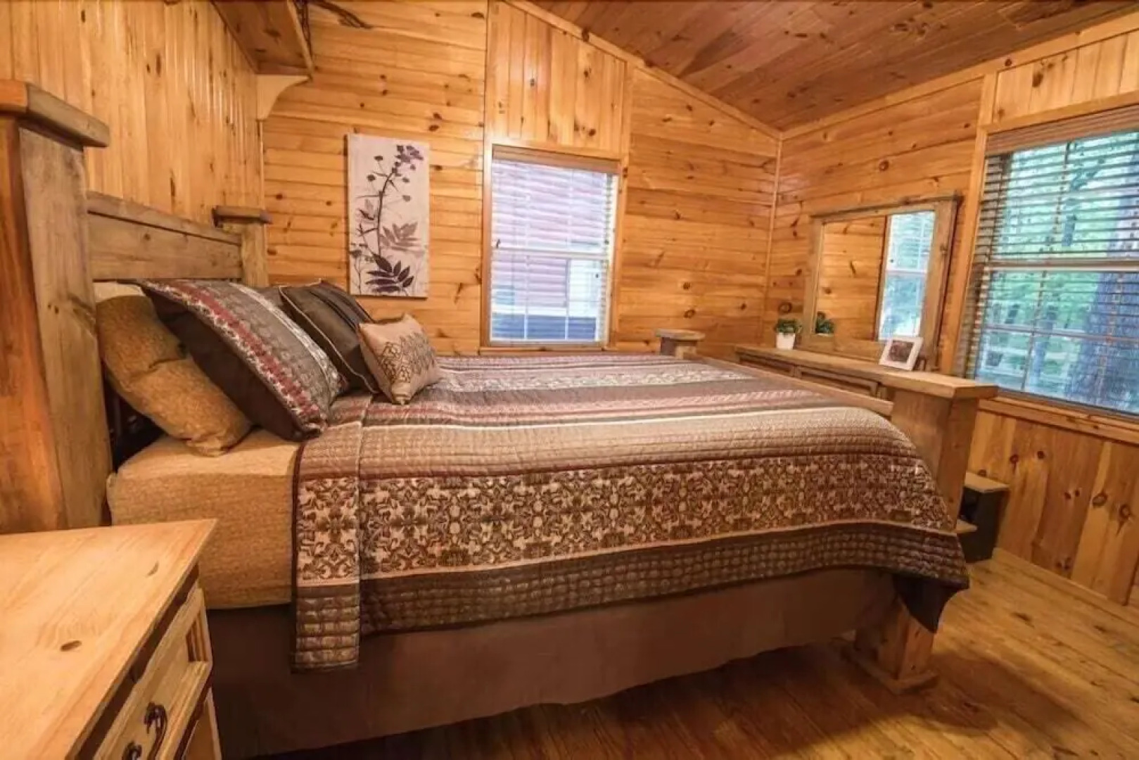 Woodland Hideaway & Cottage - 3 Br Cabin