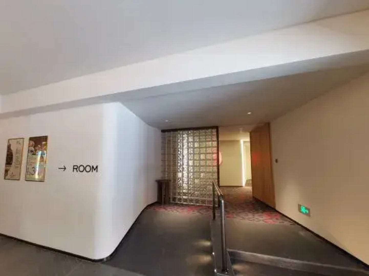 Aijudie Design Hotel (Haicheng Railway Station Darunfa)